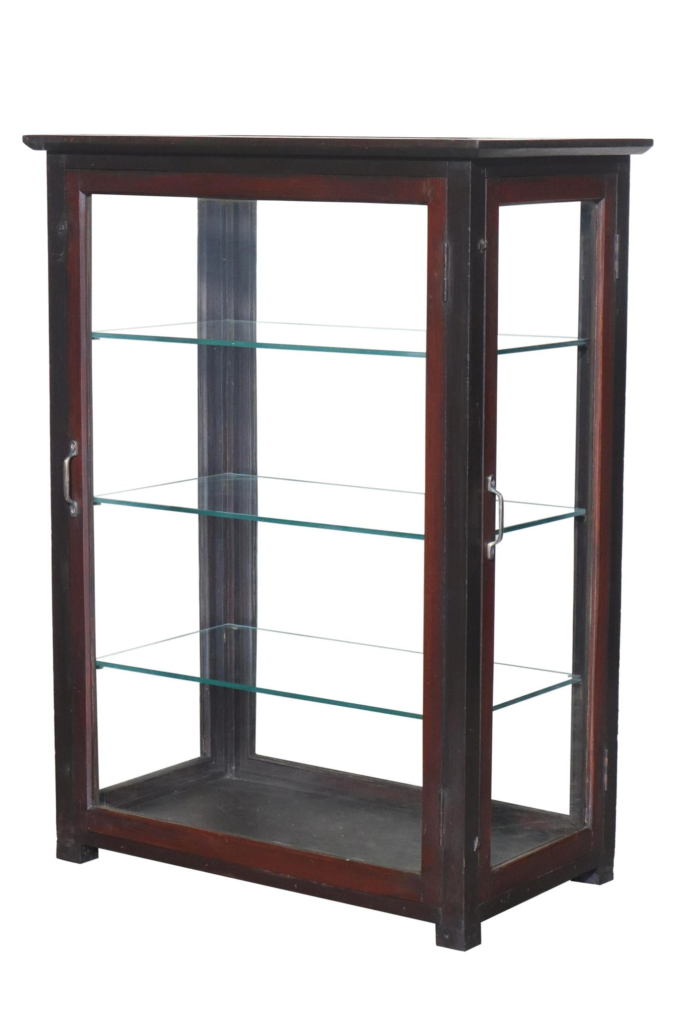 Wooden Showcase #26108