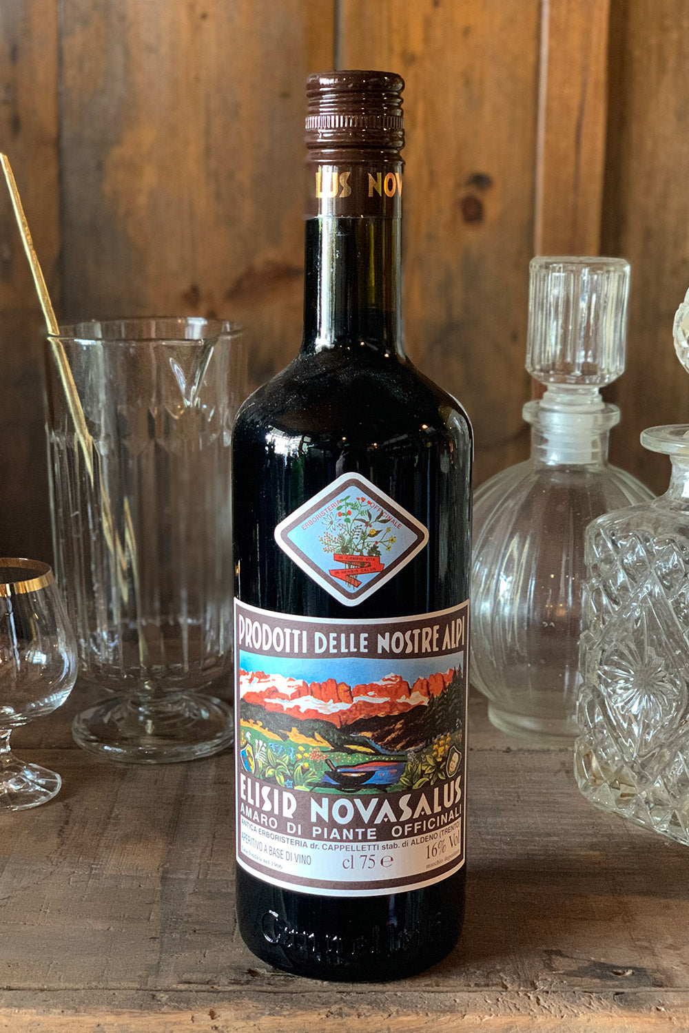 Cappelletti Vino Elisir Novasalus Vino Amaro Digestif Liqueur